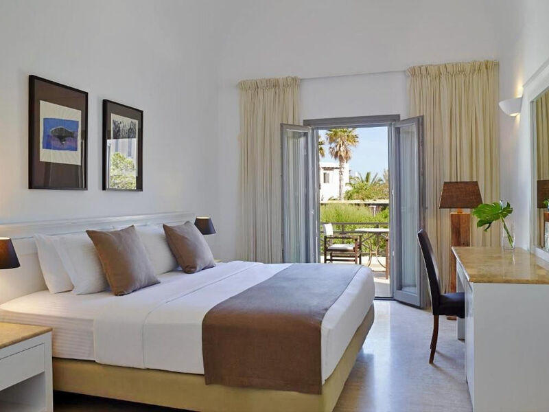 9 Muses Santorini Resort