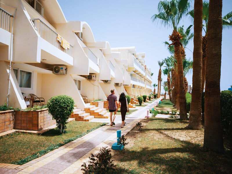 9 Muses Santorini Resort