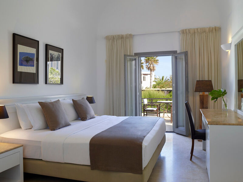 9 Muses Santorini Resort