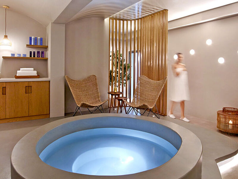9 Muses Santorini Resort