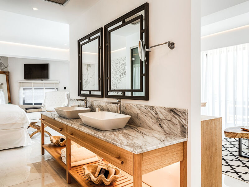 Abaton Island Resort & Spa 