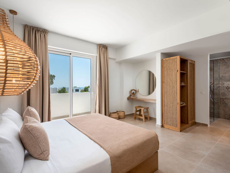 Absolute Kiotari Resort