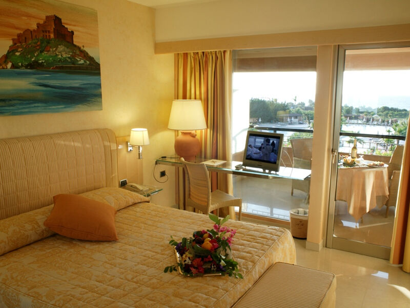 Acacia Resort