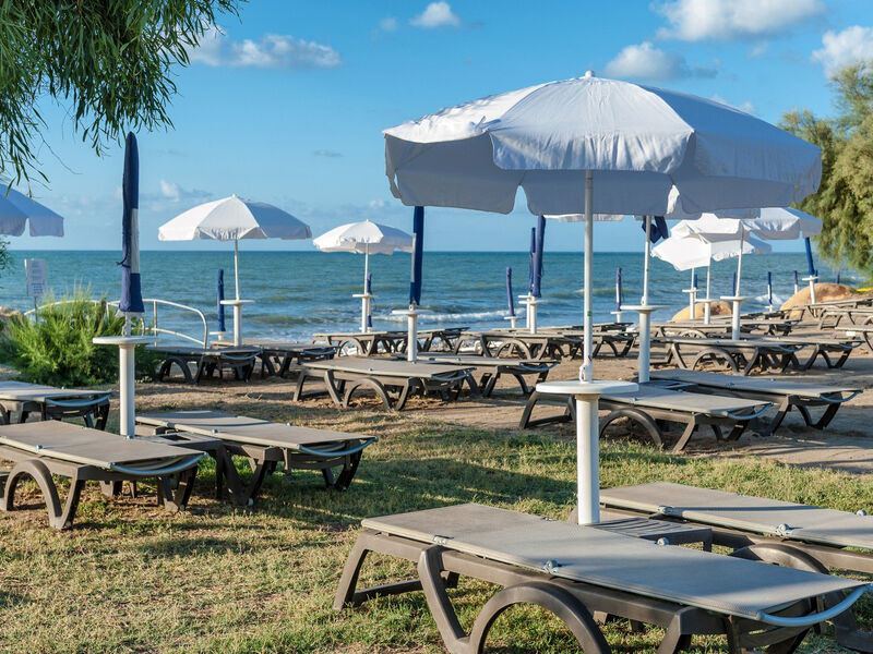 Acacia Resort