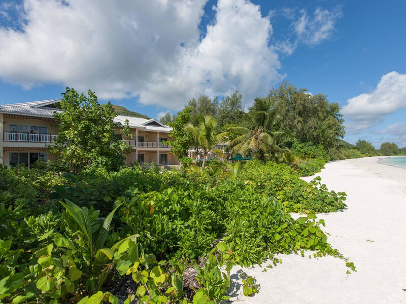 Acajou Beach Resort