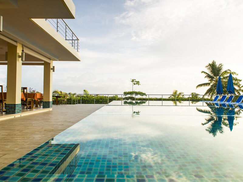Acajou Beach Resort
