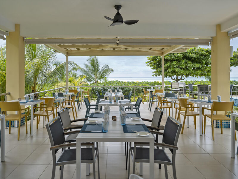 Acajou Beach Resort