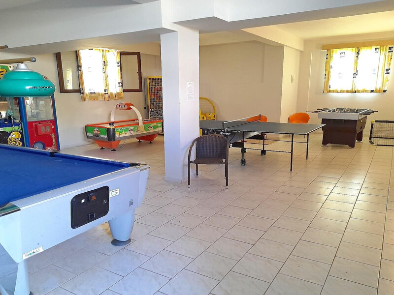 Acharavi Mare