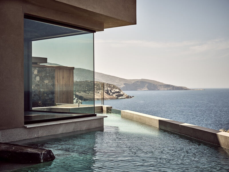 Acro Suites