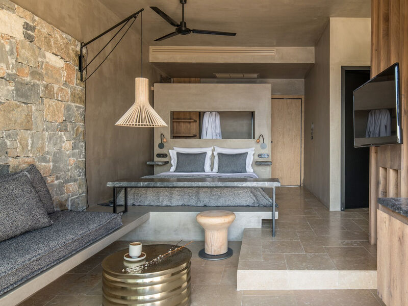 Acro Suites