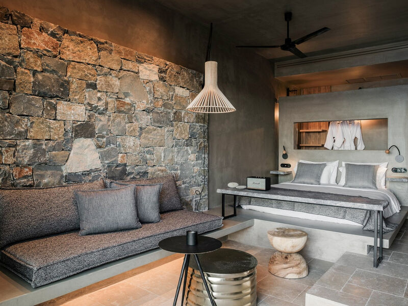 Acro Suites