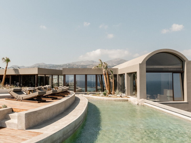 Acro Suites