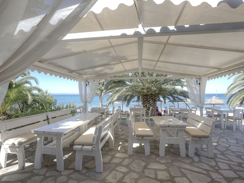 Acrotel Lily Ann Beach