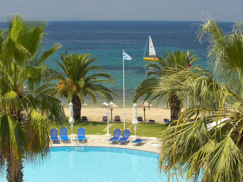 Acrotel Lily Ann Beach