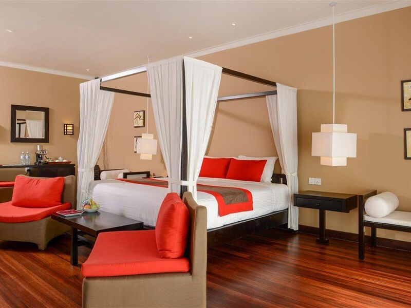 Adaaran Select Hudhuranfushi