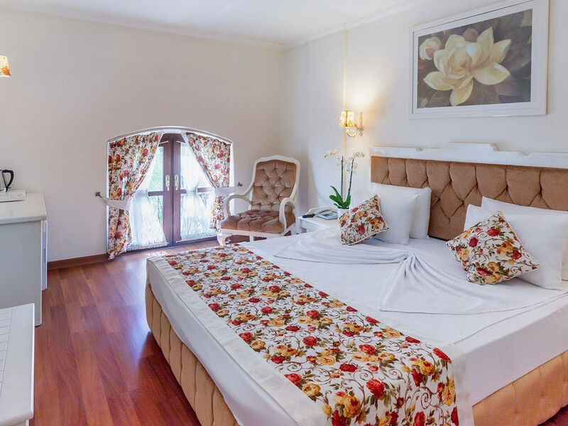 Adalya Port Hotel