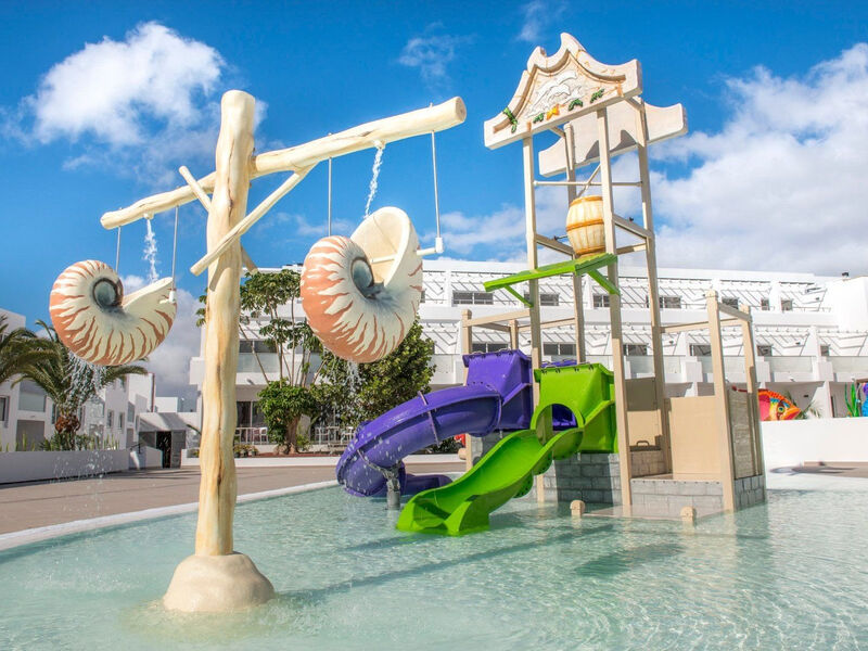 Aequora Lanzarote Suites