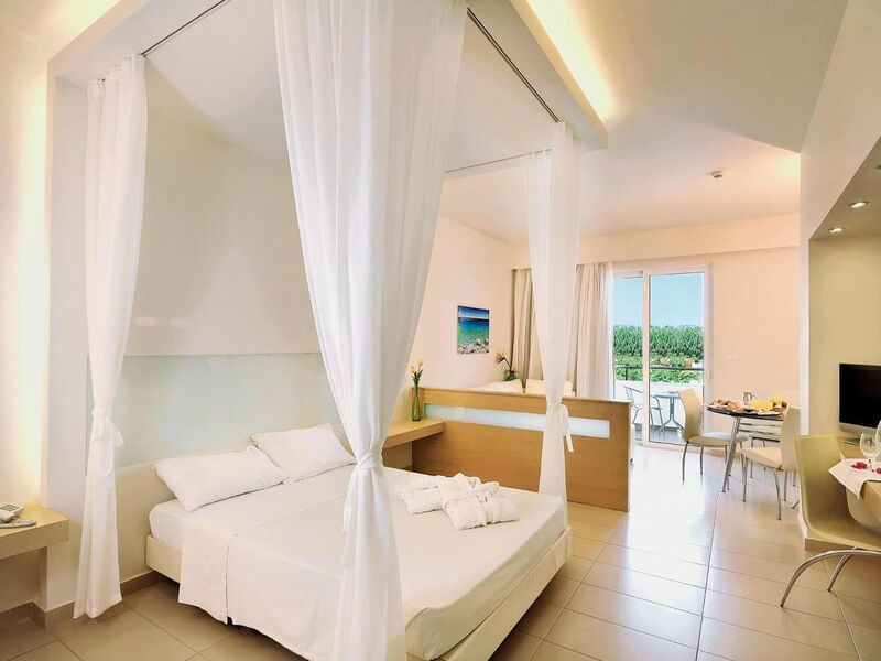 Cooee Afandou Bay & Suites
