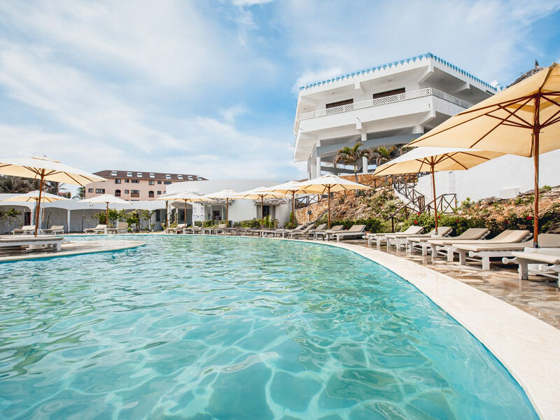 Ahg Lion Beach Resort & Spa