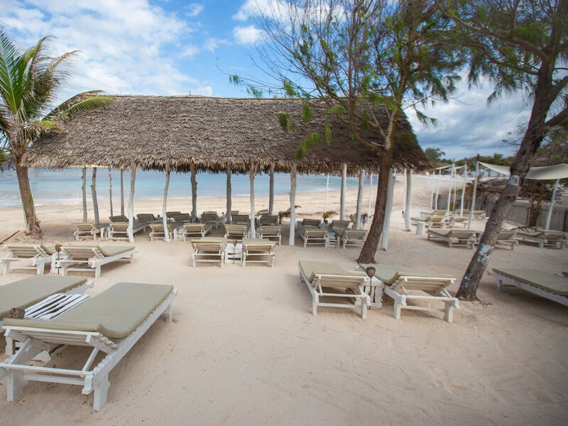 Ahg Lion Beach Resort & Spa