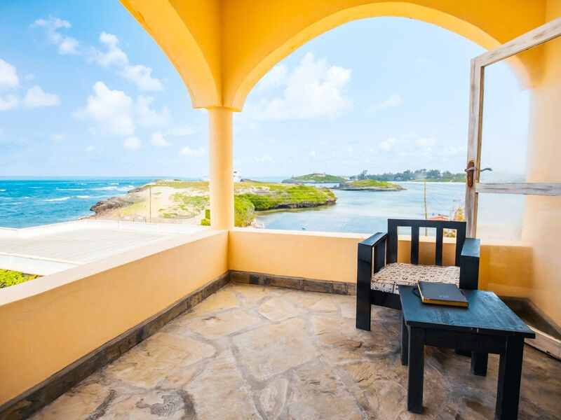 Ahg Lion Beach Resort & Spa