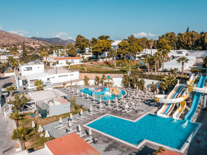 Aiora Aqua Resort