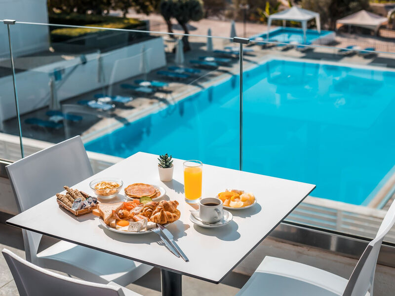 Aiora Aqua Resort