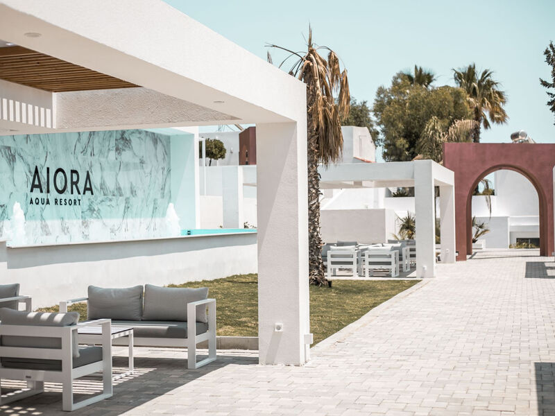 Aiora Aqua Resort