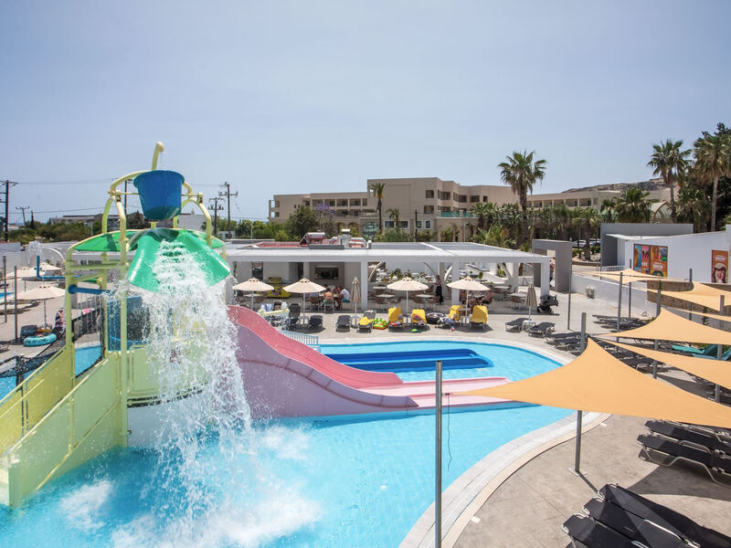 Aiora Aqua Resort