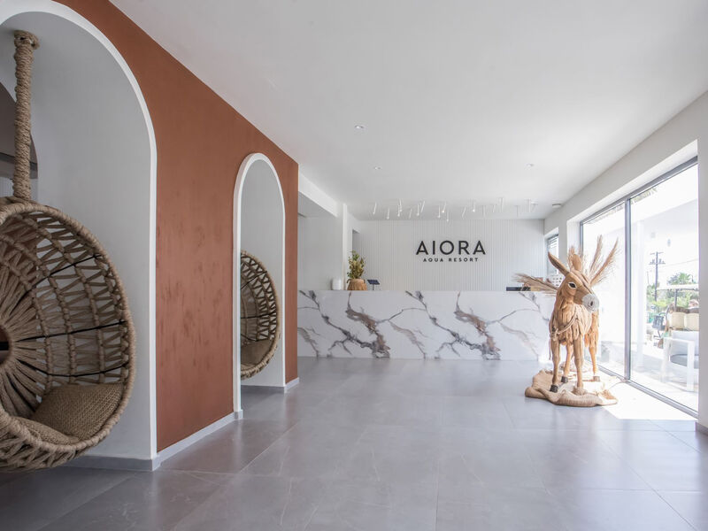 Aiora Aqua Resort