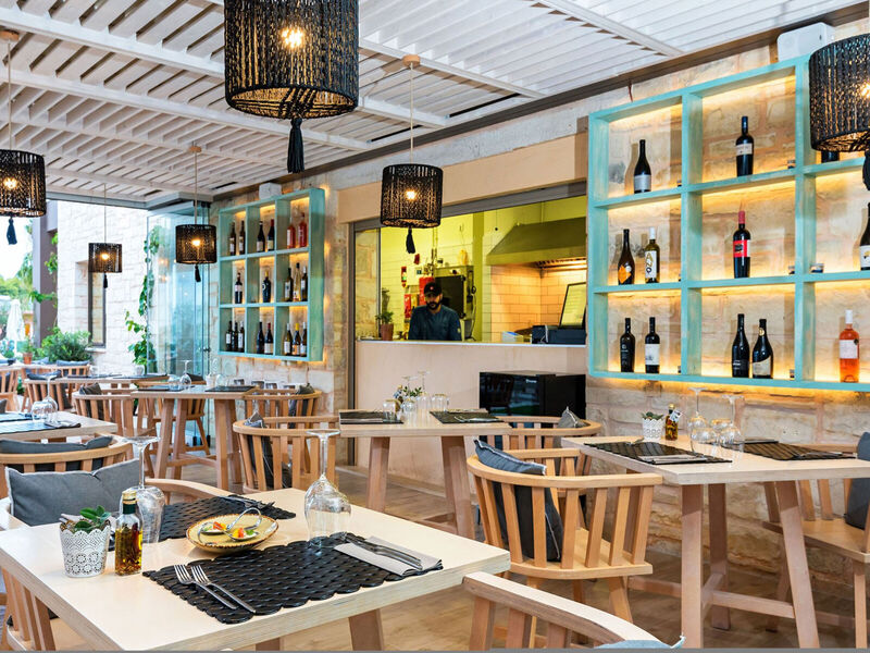 Airis Boutique & Suites