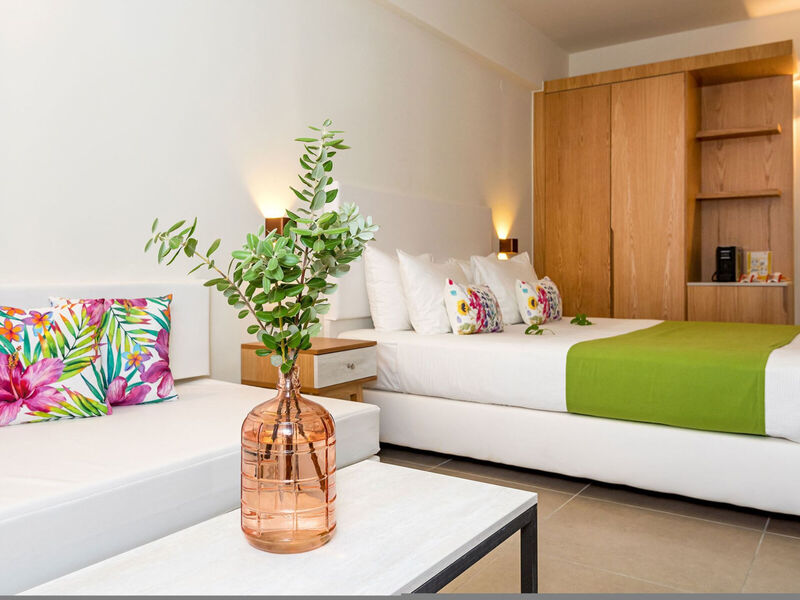 Airis Boutique & Suites