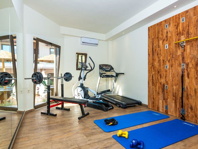 Airis Boutique & Suites