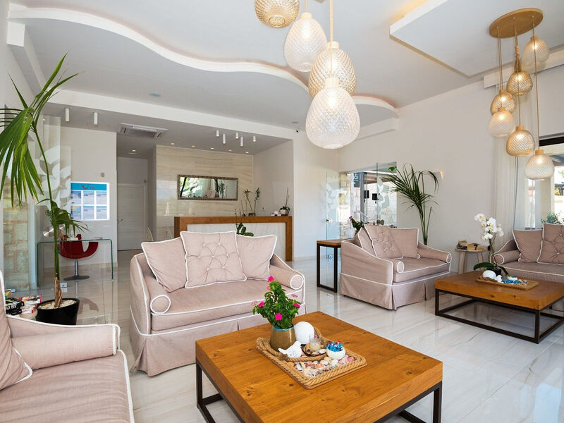 Airis Boutique & Suites