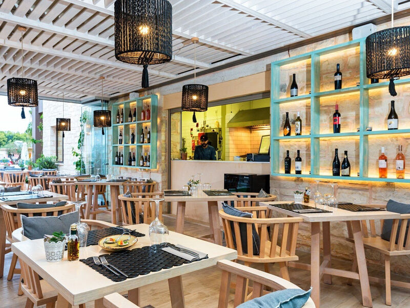 Airis Boutique & Suites