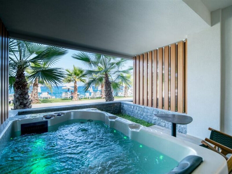 Akasha Beach Hotel & Spa