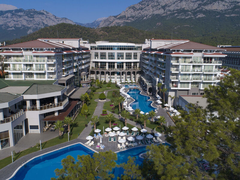 Akra Kemer