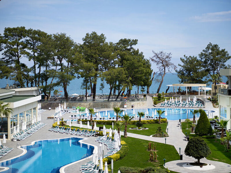 Akra Kemer