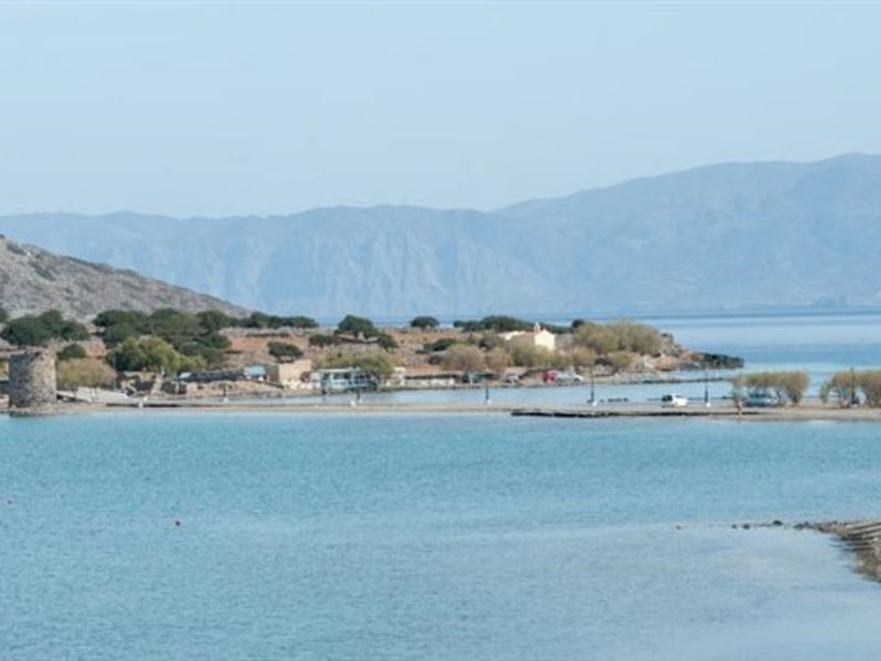 Akti Olous