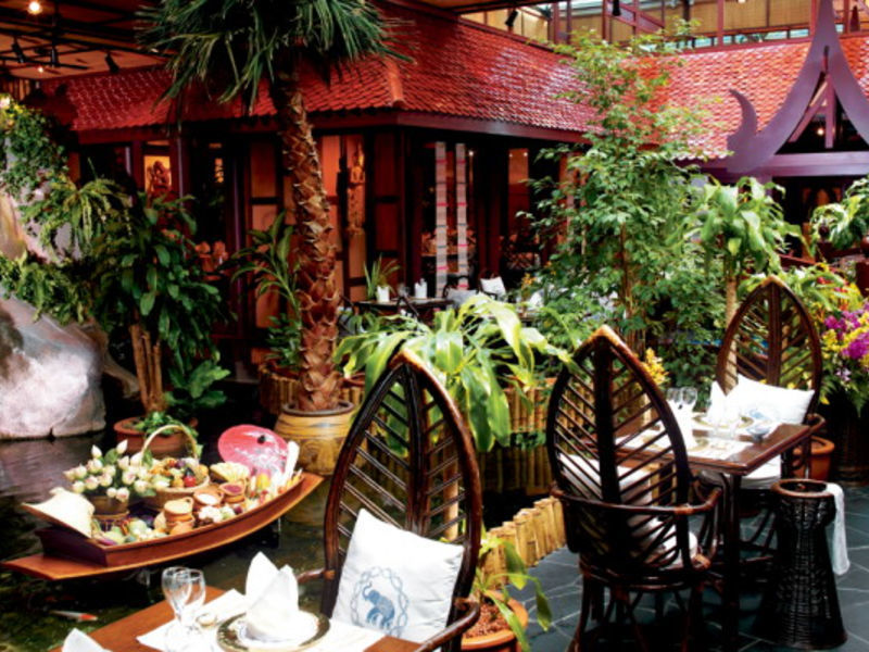 Al Bustan Rotana