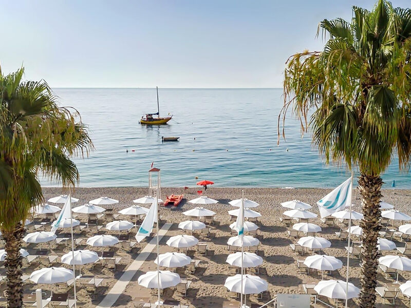 Albatros Beach