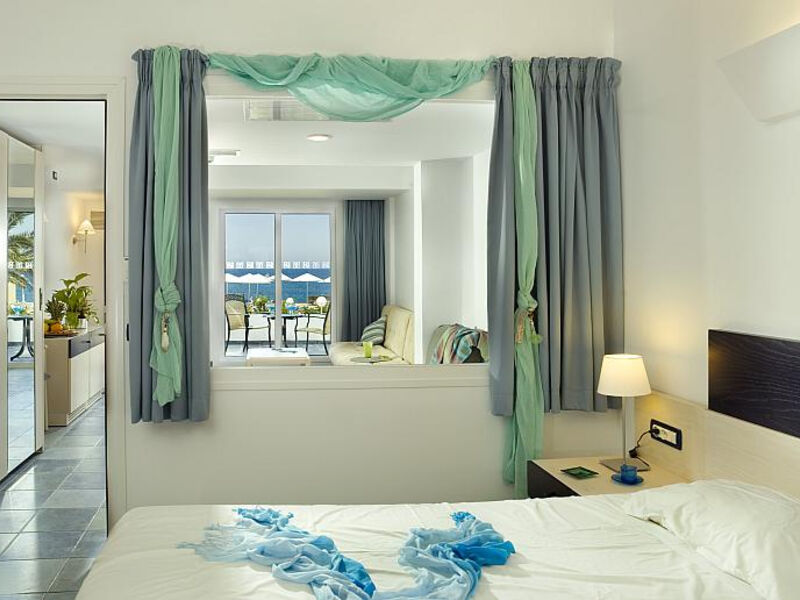 Aldemar Paradise Village