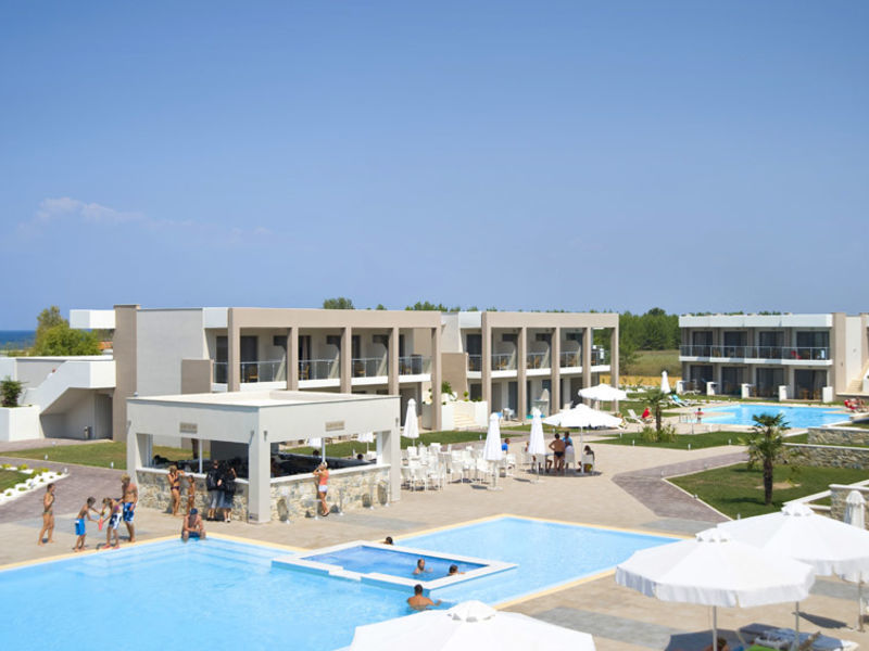 Alea Hotel & Suites