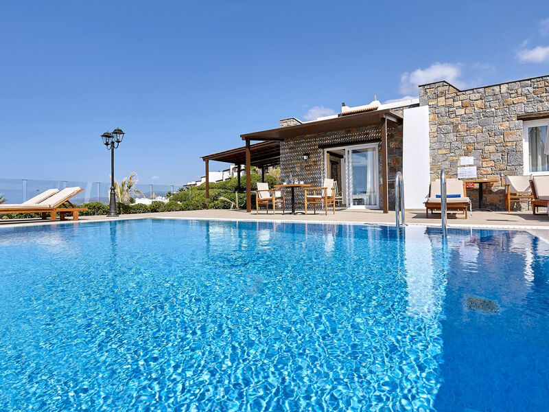 Alexander Beach Hotel & Village Resort