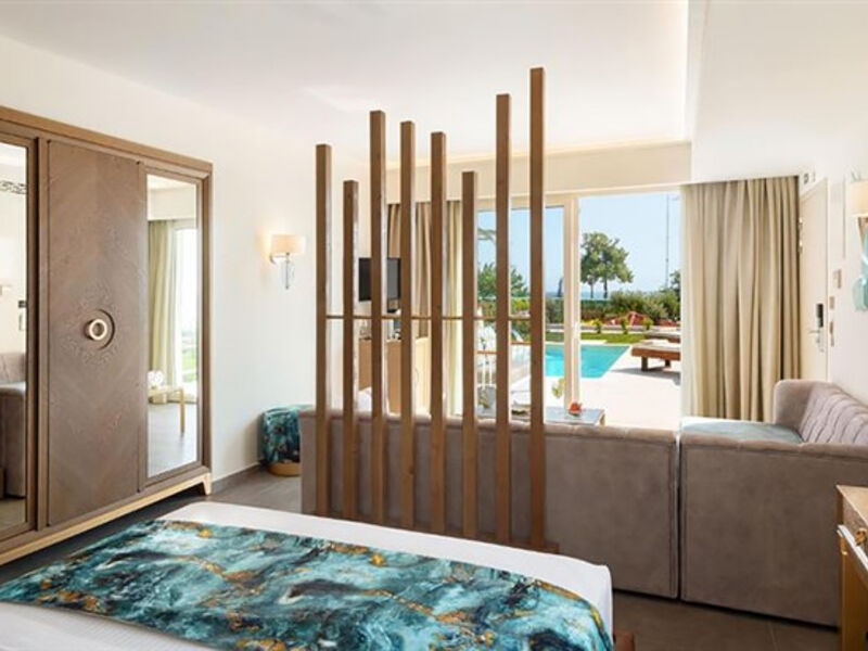 Alexandra Beach Spa Resort