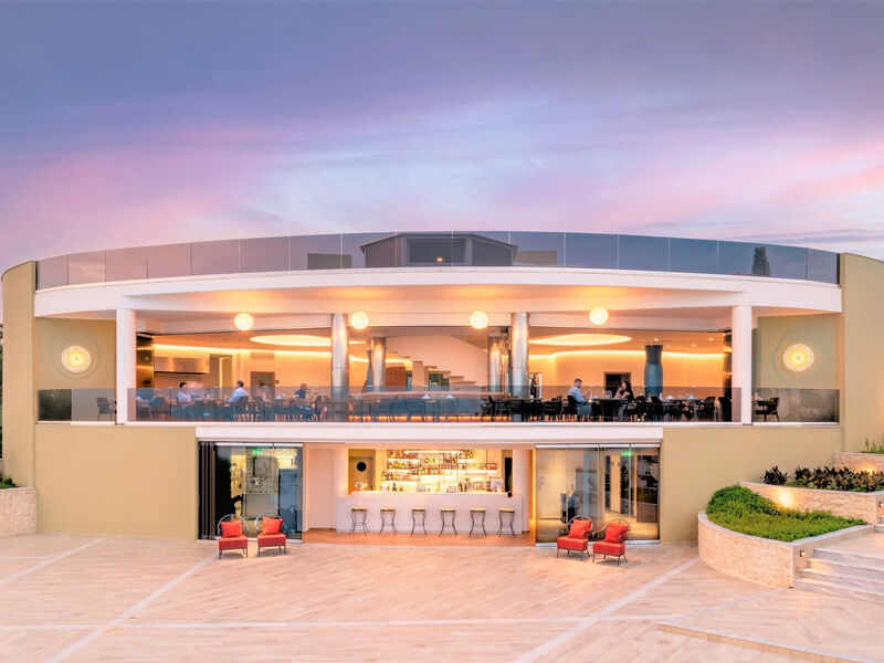 Alexandra Elegance Family Luxury