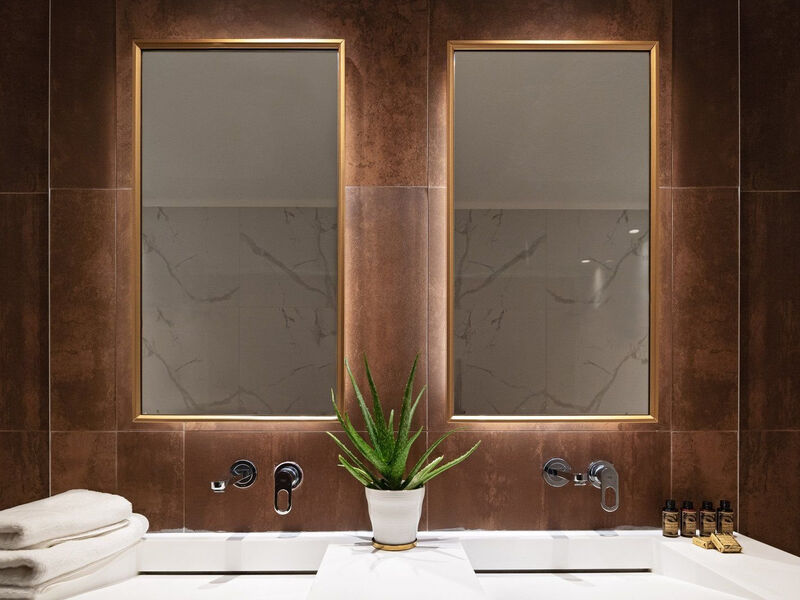Alexandra Elegance Luxury