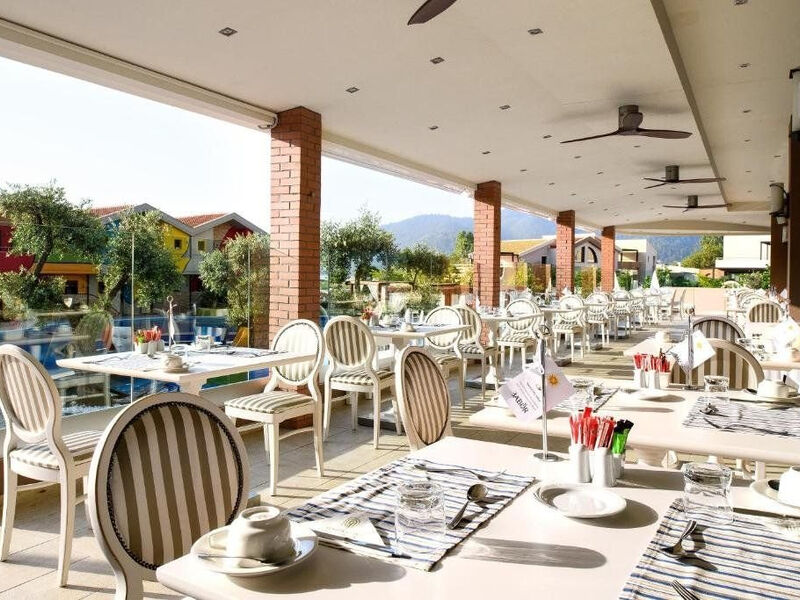 Alexandra Golden Thassos Boutique