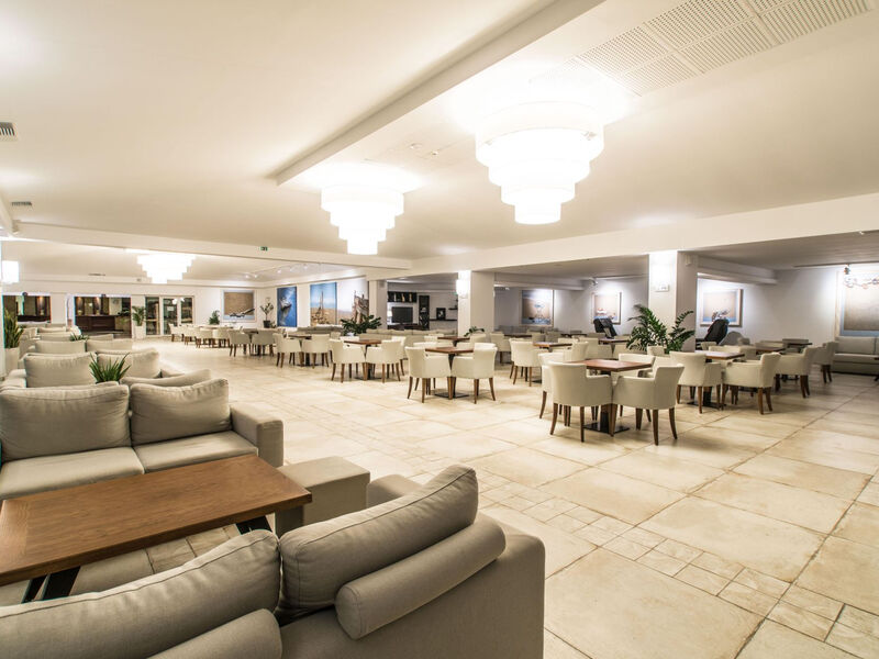 Alexandros Palace Hotel & Suites