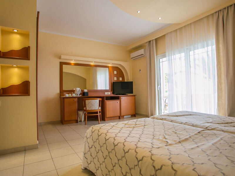 Alexandros Palace Hotel & Suites